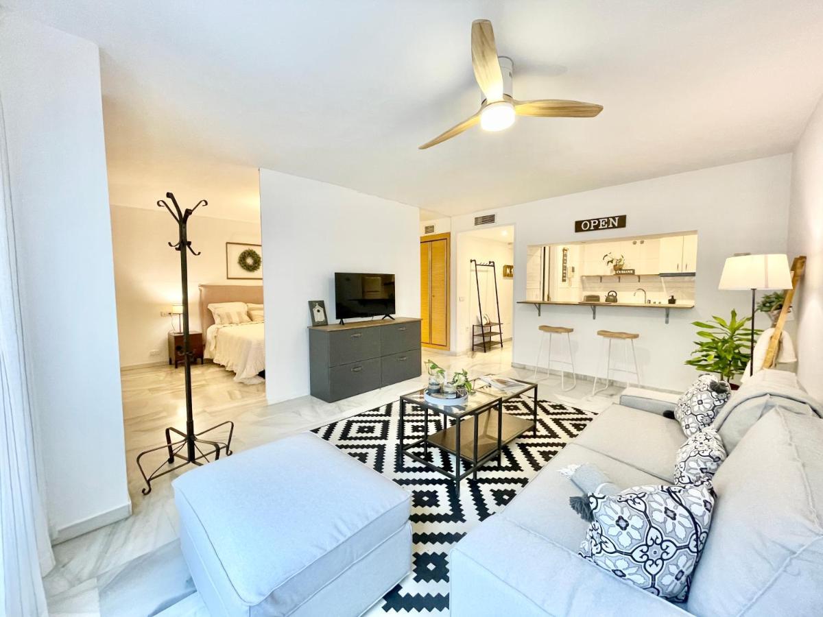 Rs 16 Studio Center Of Marbella By Eaw Homes Ngoại thất bức ảnh
